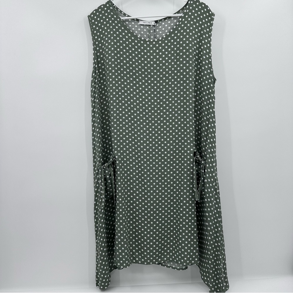 Cellabie Dress Women 3XL NEW Green Polka Dot Sleeveless Pockets Lightweight